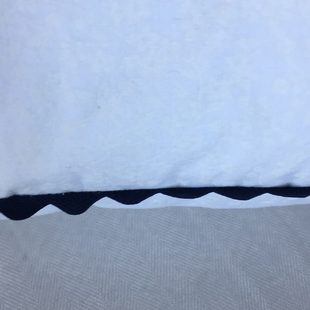 LAUGH Lumber Pillow handmade - Picture 4 of 8